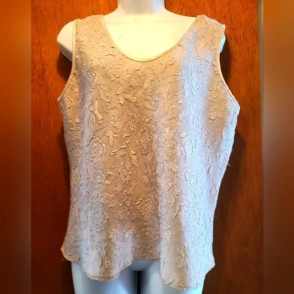 Unbranded Tops - Champagne metalic colored silk like elegant camisole szM untagged